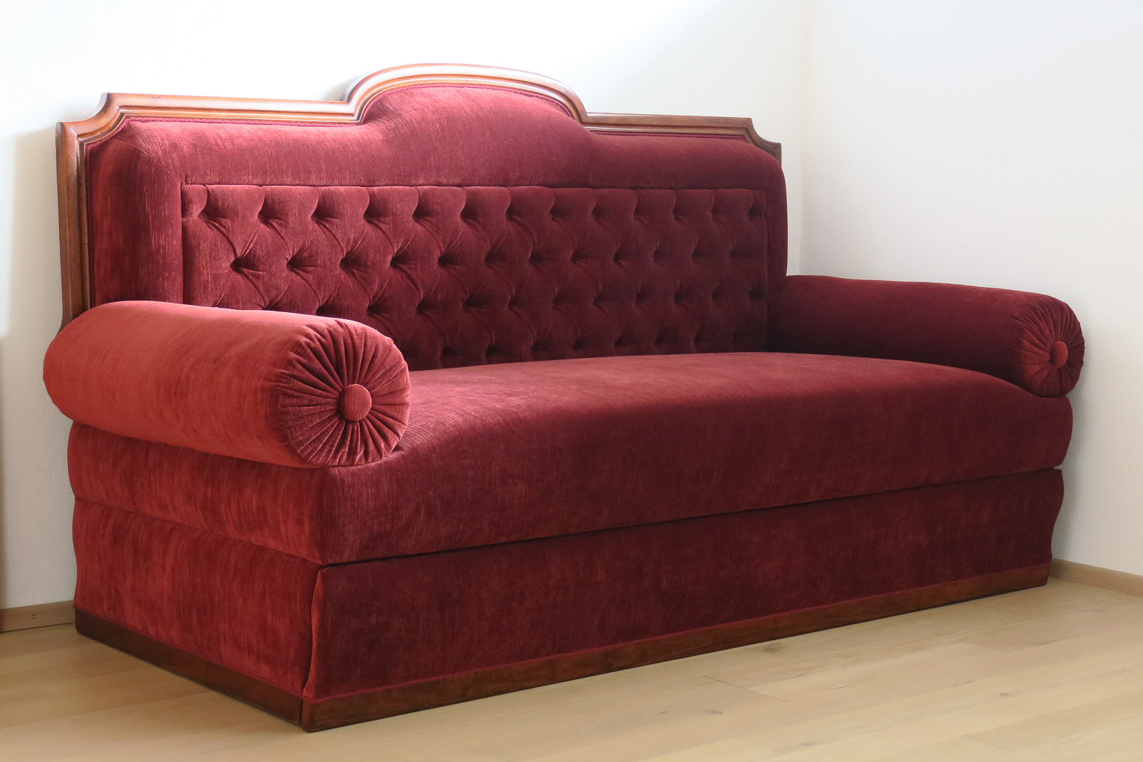 Restauration Couch
